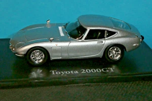 Toyota 2000 GT en plata producto de ediciones Atlas en 1:43. Escala - Imagen 1 de 6