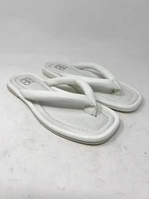 NOBO Women's Sandals sz 9 White No Boundaries Fluffy Flip Flops Flat Shoes Slide - Image 1 of 4