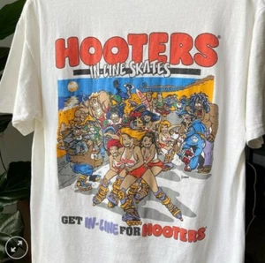 Hooters Golfschläger In Line Skates Unisex T-Shirt - Bild 1 von 2