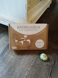 DIY Badekugeln mit Bio Kakaobutter ohne Duftstoffe Badebomben machen Badekugeln - Bild 1 von 4