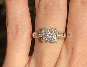 VVS Moissanite Attractive Wedding Gift For Women's Floral Shape Ring 925 Silver - Picture 1 of 8