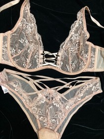 Agent Provocateur 34E bra & briefs peach lace corset laced ESSIE set 🍑
