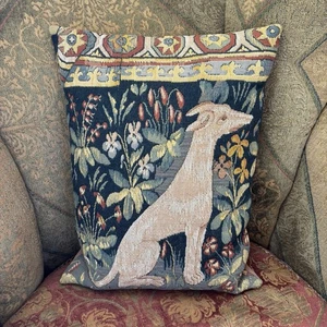 Vintage französisches handgewebtes Gobelin Kissen Aubusson Hund Daunen gefüllt Landhaus Landhaus - Bild 1 von 9