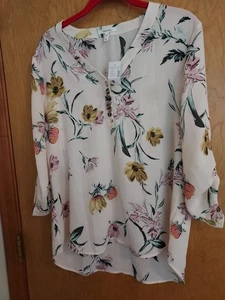 Neu Maurice's Bluse Größe Medium Blumenmuster Riegelärmel Neu mit Etikett hoch-niedrig - Bild 1 von 8