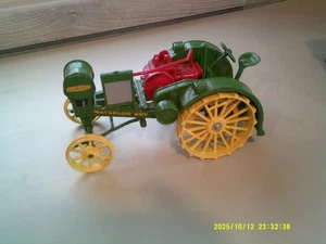 Ertl John Deere Precision Classics Waterloo Boy Maßstab 1:16 Petroleum Traktor - Bild 1 von 3