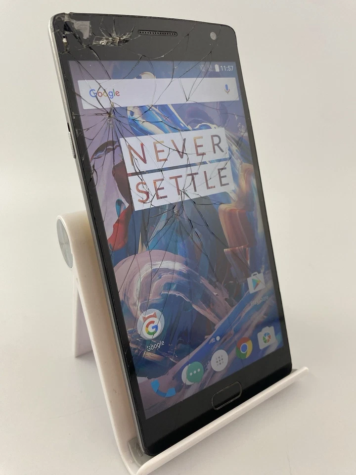 OnePlus 2 Wood Effect Unlocked  64GB 5.5" Fingerprint Android Smartphone Cracked - Image 1 of 4