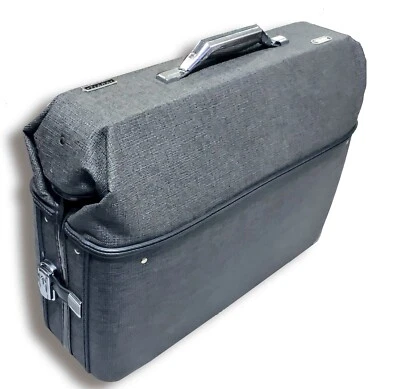 Prístino bolso de ropa rígido AMERICAN TOURISTER 'Duette' Tiara Line años 60 Foto 1 de 4