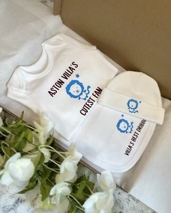 Aston Villa Fan New Born Gift Set with Baby Grow, Bib, & Beanie Hat - Picture 1 of 12
