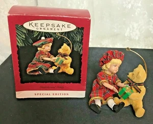 1994 Hallmark Keepsake Ornament Lacinda and Teddy - Picture 1 of 4