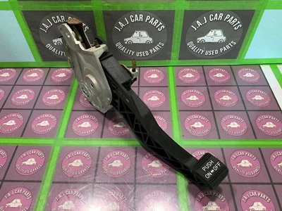 Hyundai Genesis 2009 pedal de freno de estacionamiento de emergencia OEM Foto 1 de 4