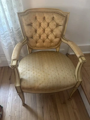 Sillón Bergere francés vintage Luis XV Foto 1 de 4