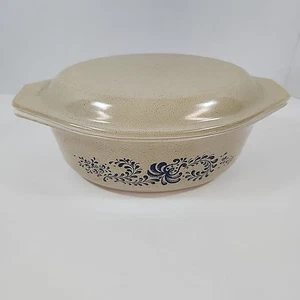 Vintage Pyrex Homestead 1.5 Quart Oval Casserole with Lid Cinderella Style #043 - Picture 1 of 16