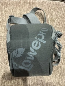 Lowepro Soft Digital Camera Go Pro Camera Case Bag Compact Grey Never Used - Picture 1 of 2
