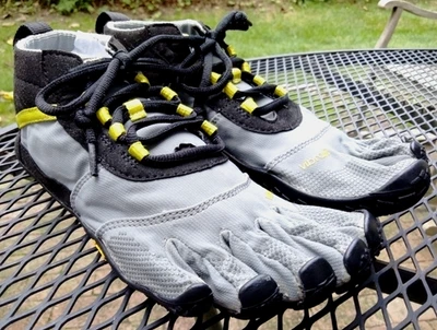 Vibram FiveFingers V-Trek Shoes Women's Size 8-8.5 M EU 39 Black/Grey/Citronelle - Image 1 of 4
