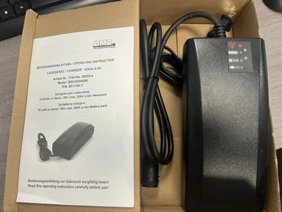 BMZ Ladegerät 4,5A Rosenberger Stecker 28555 Brose BSC42004500 NEU E-Bike Bulls