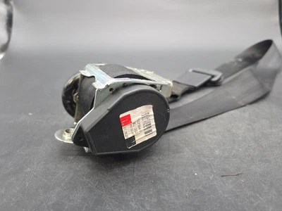 2002-2008 AUDI A4 - Front Left Seatbelt / Seat Belt Retractor 602227000 X37-470 Foto 1 de 4