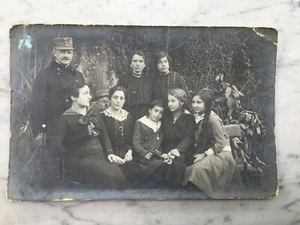 Old Photo Postcard Portrait Of Group 1913 - Picture 1 of 2