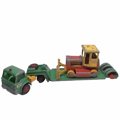 Lesney Matchbox King Size K-17 Ford Tractor Dyson Low-Loader Case Tractor - UK - Image 1 of 4