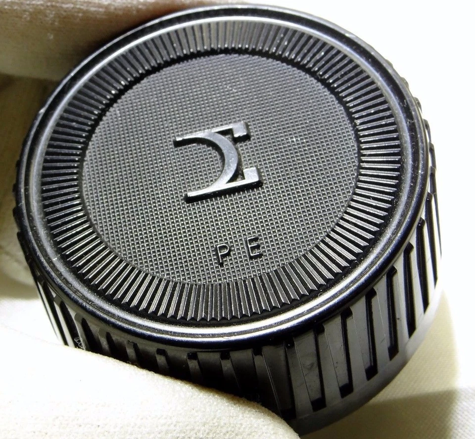 Sigma M42 screw in Rear Lens Cap for Pentax Takumar  - Image 1 of 4