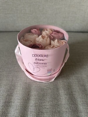 Last Minute Geschenk Valentinstag - DOUGLAS Amour Délicieux SOAP FLOWER BOX NEU! - Bild 1 von 4