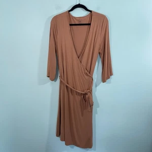 Caden Lane Umstandsmode postpartales Stillen Bambus Kurzarm Wickelkleid - Bild 1 von 8