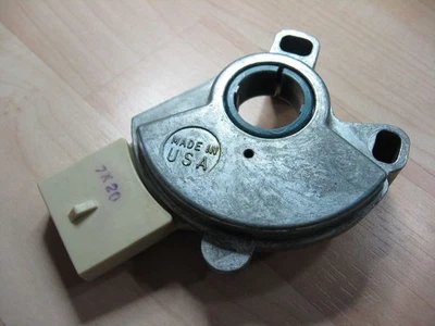 Interruptor de seguridad neutro Wells F402 (BWD S944) se adapta a Ford, Mercury #M248AE Foto 1 de 4