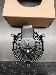 05183147AA MOPAR BLOWER MOTOR W/WHEEL - Picture 1 of 3