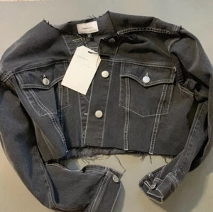 Current Elliott Black Denim Jacket Cropped Oversized Bulky Sleeve Sz 27 $398 NWT - Picture 1 of 10