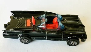 1976 Corgi Juniors Batmobile W/ Batman 1:64 Scale Toy DC Comics Vintage Car - Picture 1 of 6