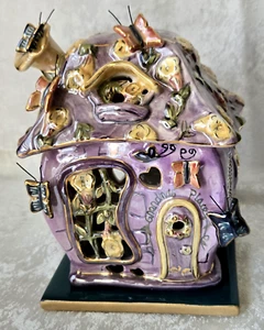 Blue Sky Clayworks Heather Goldminc - Grandmas's Place Cottage Teelichthaus - Bild 1 von 12