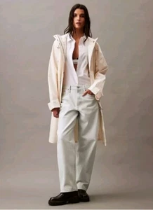 Calvin Klein CK Women's High Rise 90s Loose Fit White Denim Jeans Size 29 New - Picture 1 of 3