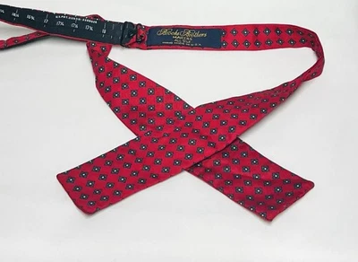 Pajarita de seda ajustable Brooks Brothers para hombre con diamante rojo floral EE. UU. Foto 1 de 3