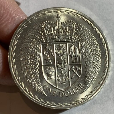 Uncirculated 1967 New Zealand One Dollar COIN, EYE APPEAL! - Image 1 of 4