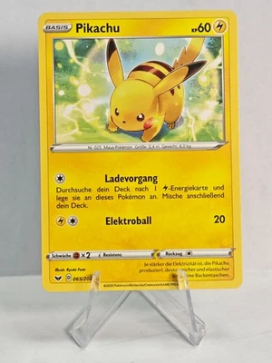 Pikachu 065/202 Common Schwert & Schild NM DE non-Holo - Bild 1 von 2
