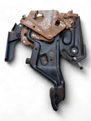 02-04 Ford F250 F350 Conjunto de pedal de freno de estacionamiento de emergencia liberación de capó OEM Foto 1 de 4