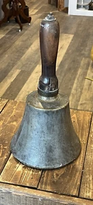 VINTAGE WW2 AIR RAID WARDENS BRASS BELL 7" DIAMETER WITH WOOD HANDLE (SH) - Picture 1 of 18