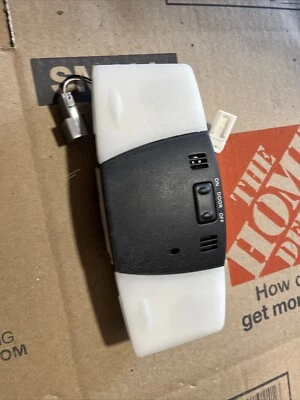 Оригинальный купольный фонарь для салона кабриолета Nissan 370z 2009-2014 годов выпуска протестирован - Изображение 1 из 3