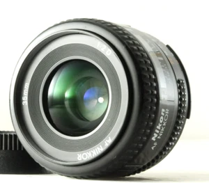 Near MINT Nikon AF Nikkor 35mm f/2D Auto Focus Wide Angle Lens From Japan - Picture 1 of 12