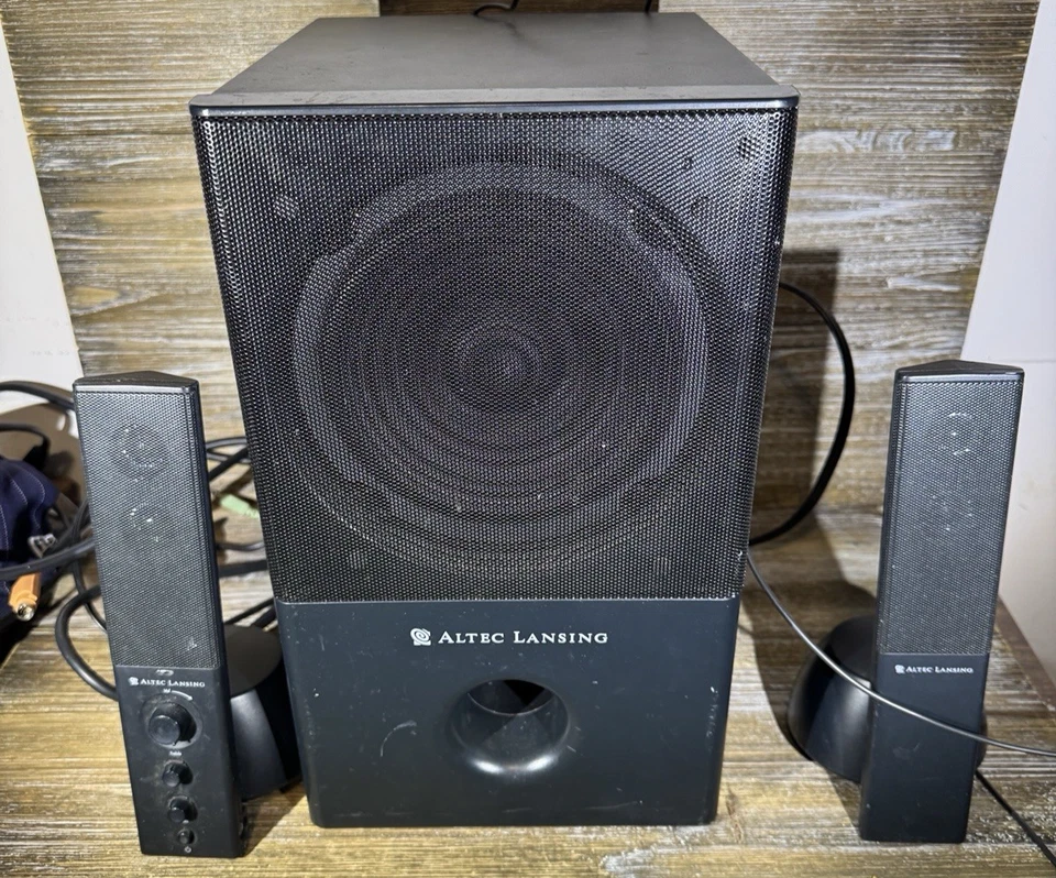 Altec Lansing VS4121 Home Theater Quality Computer Speakers & Subwoofer System - Image 1 of 4