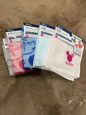 Lenço toalha Disney Mickey Mouse (conjunto de 5 tipos) bordado ícone de quadrinhos DAISO - Imagem 1 de 4
