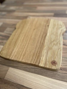 Tabla tostada para servir pan de roble - Imagen 1 de 11