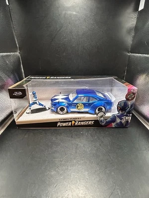 34389 JADA 1974 MAZDA RX-3 & BLUE RANGER FIGURE "POWER RANGERS" CARRO FUNDIDO EM ESCALA 1/24 - Imagem 1 de 4