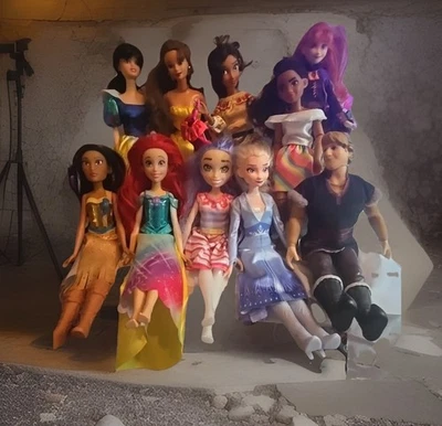 Lot Of 10 Disney Princess 11" Dolls-Snow White-Belle-Elena-Pocahontas-Ariel-Elsa - Image 1 of 4