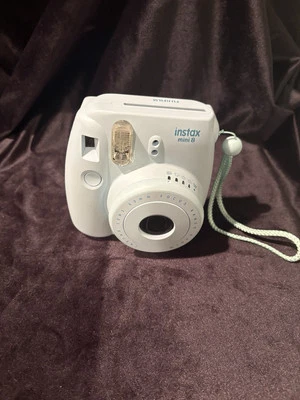 Fujifilm Instax Mini 8 Instant Camera Ice Blue - Image 1 of 3