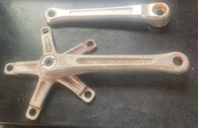 Vintage Old School Road Bike Shimano 600 Arabesque 170mm w/ Crank Set Bolt & Cap - Image 1 of 4