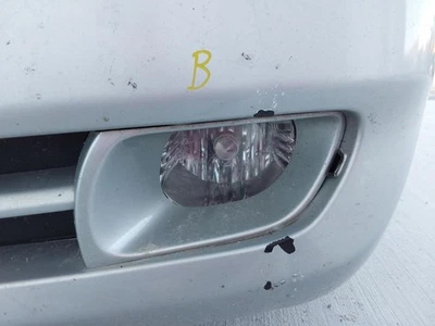 Driver Corner/Park Light Fog-driving Bumper Mounted Fits 06-09 4 RUNNER 2773093 - Image 1 of 4