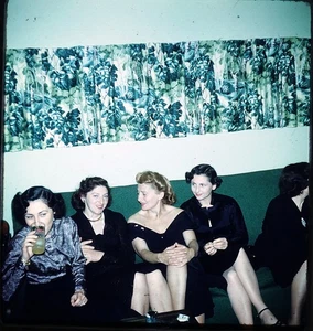 Ladies Coctail Party - 1950s Stereo Realist Slide glass mounted - Picture 1 of 3