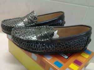 NEW WAG W.A.G. LOAFERS SHOES LEATHER BOYS GIRLS MODEL 1737A SZ EU 31 or 35 GRIS - Picture 1 of 3