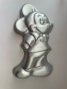 De colección Wilton Cuerpo Completo Mickey Mouse 1978 Cake Pan Walt Disney - Imagen 1 de 3