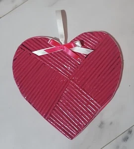 Valentinstag Herz Handarbeit aus gerolltem Papier - Bild 1 von 2